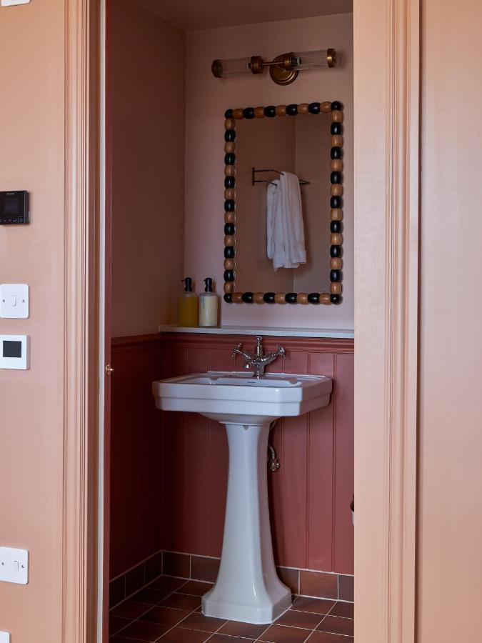 Отель Margate House Экстерьер фото